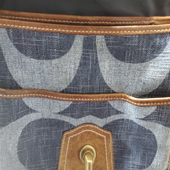 Preowned Vintage Coach Legacy Limited Edition Signature C Shoulder Bag~ Denim - Picture 10 of 15